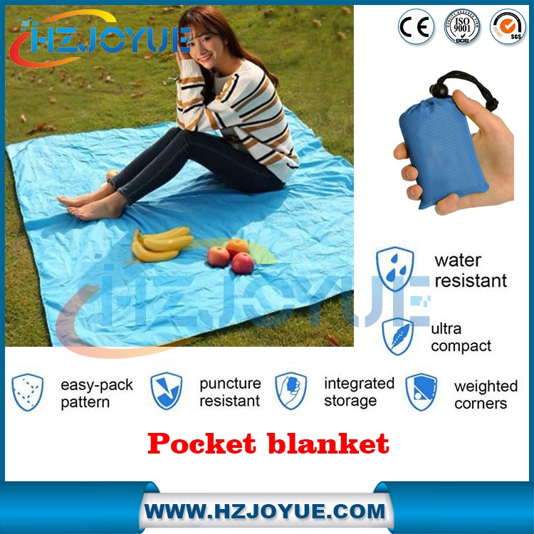 pocket blanket waterproof