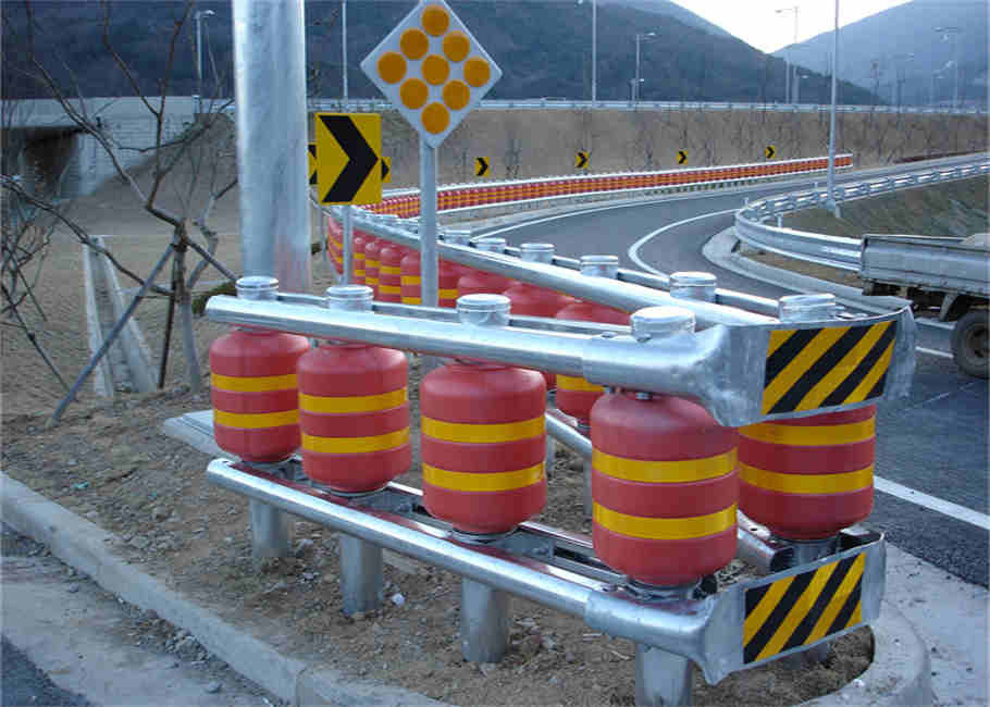Orange New Advanced EVA Material Highway Revolving Guardrail