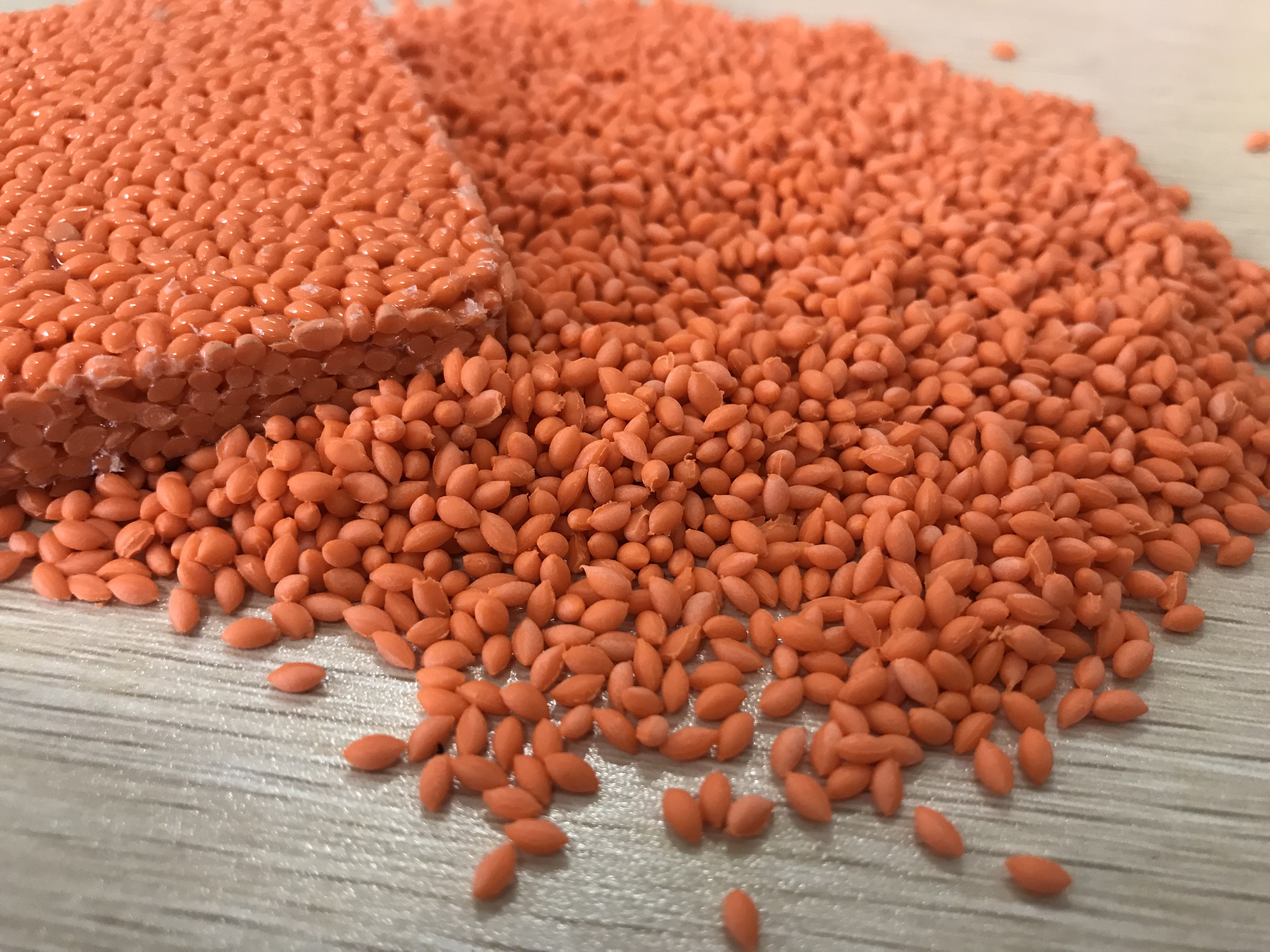 Strong Hydrophobic Water Permeable 2mm Rubber Granules Flooring