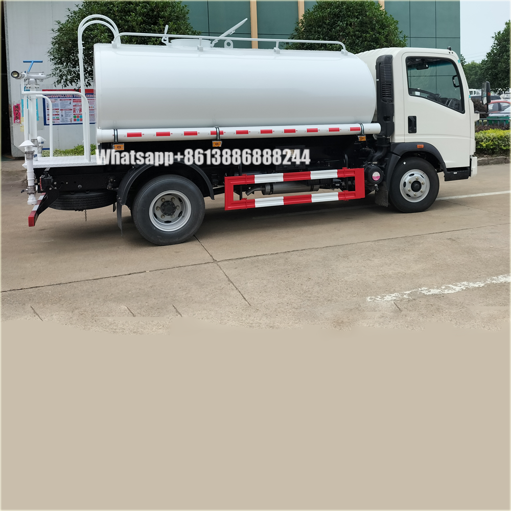 HOWO 4*2 5000 Liters tank Truck Street Watering Motor Car Sprinkling Truck