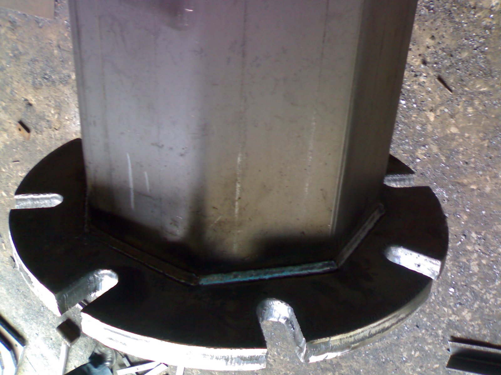 350 Dan Octagonal Galvanized Steel Pole For Transmission Line Overhead Project