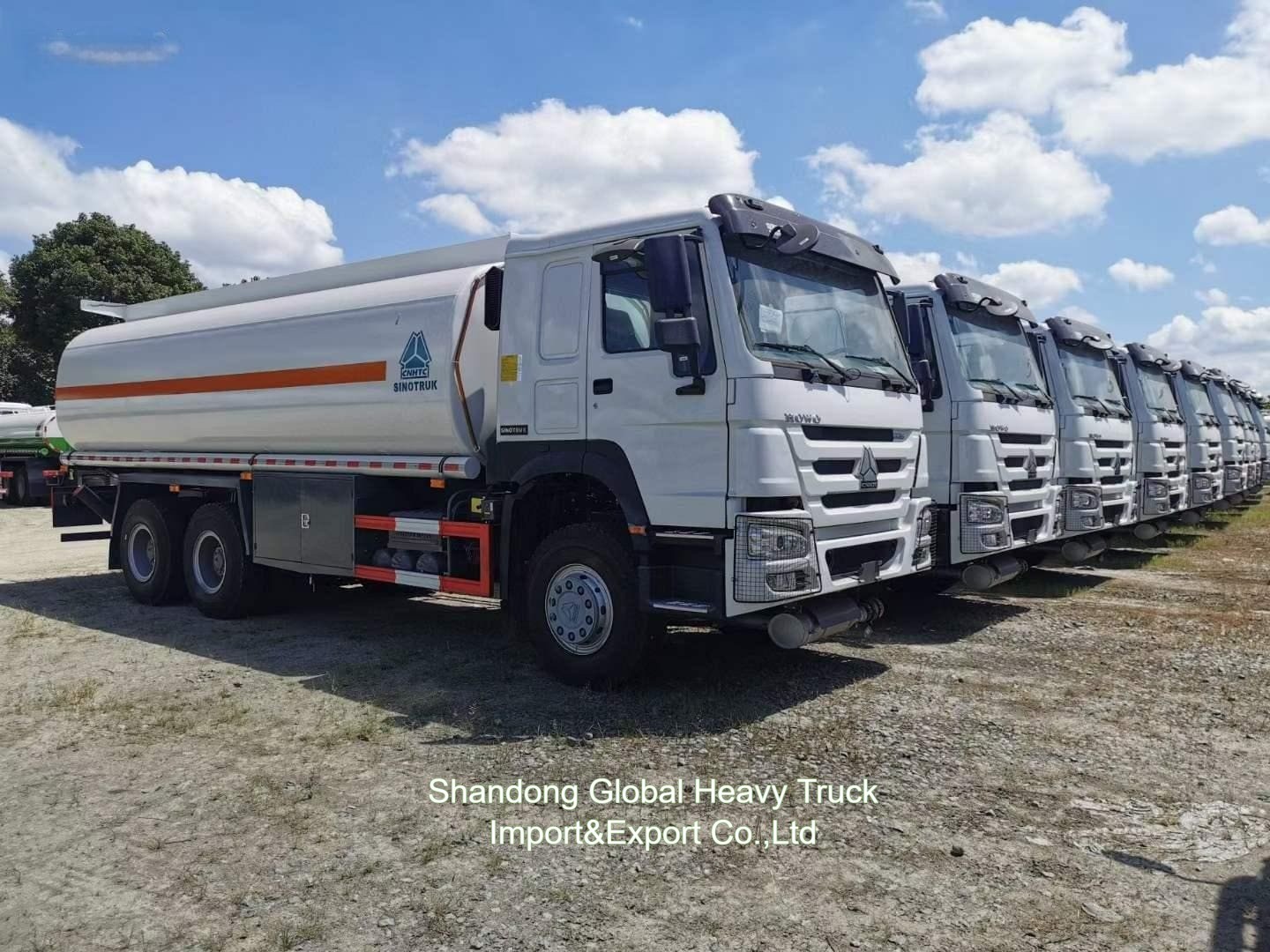 HOWO Sino Truk 5000 Gallon Diesel Refuel Oil Fuel Tanker Trucks