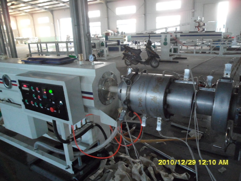 High Performance Spiral Plastic Pipe Extrusion Line For HDPE Plastic Pipe Making