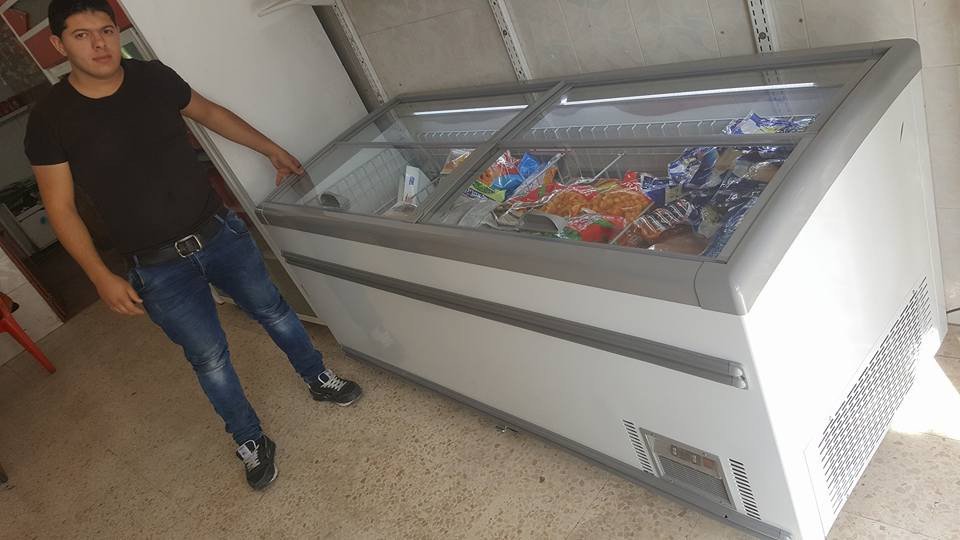 Supermarket Deep Island Freezer For Frozen Food With Heat - Reflecting Glass