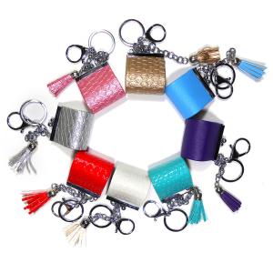  Sliver Plating Smooth Surface Coin Bag Keychain With Red Tassel Manufactures