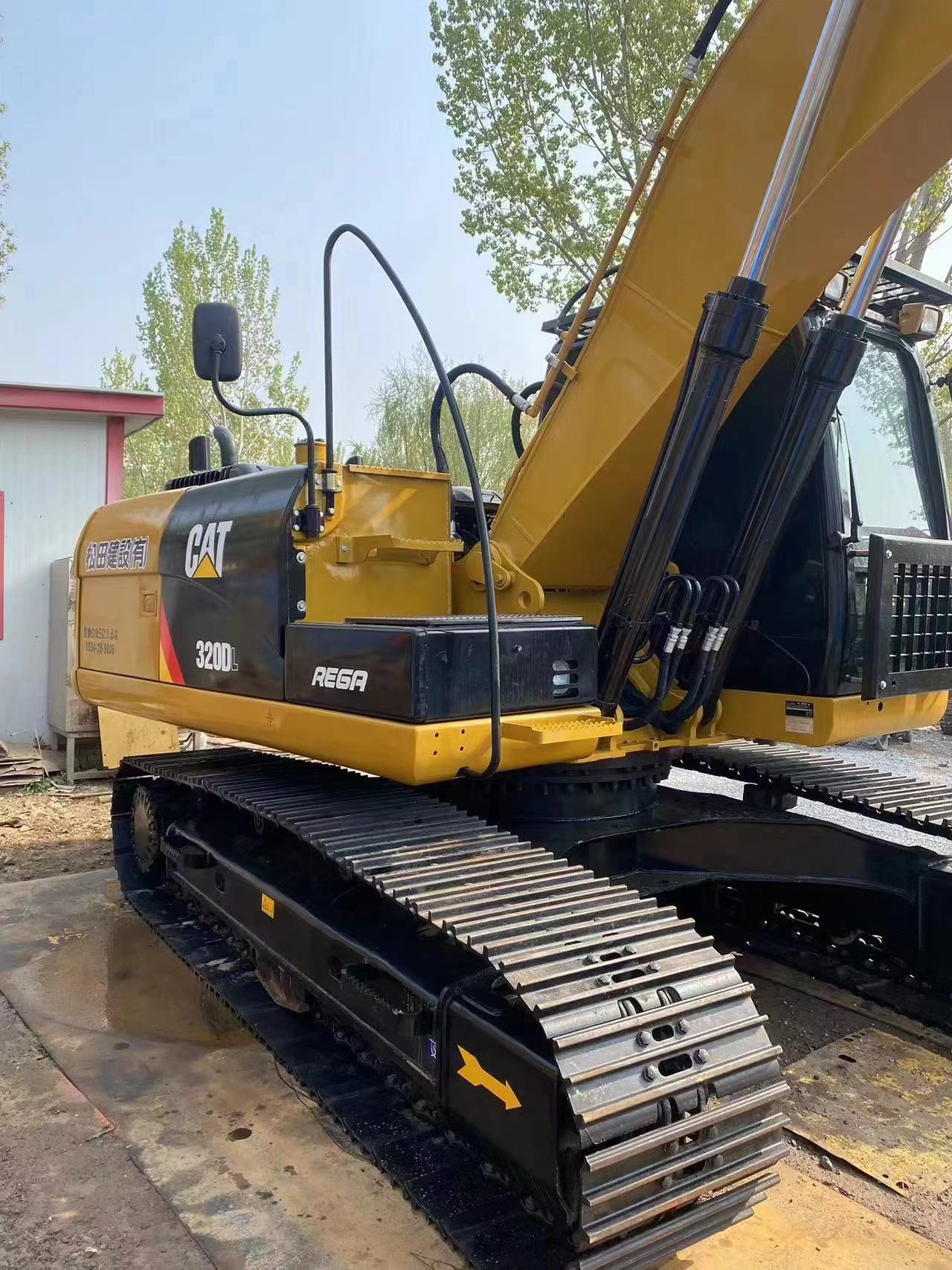 Advanced technology of second-hand CAT 320D excavator for efficient construction