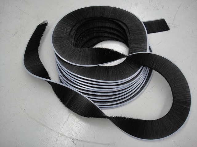 Extruded Flexible Industrial 5.0mm Back Brushes Strip With Nylon Backing