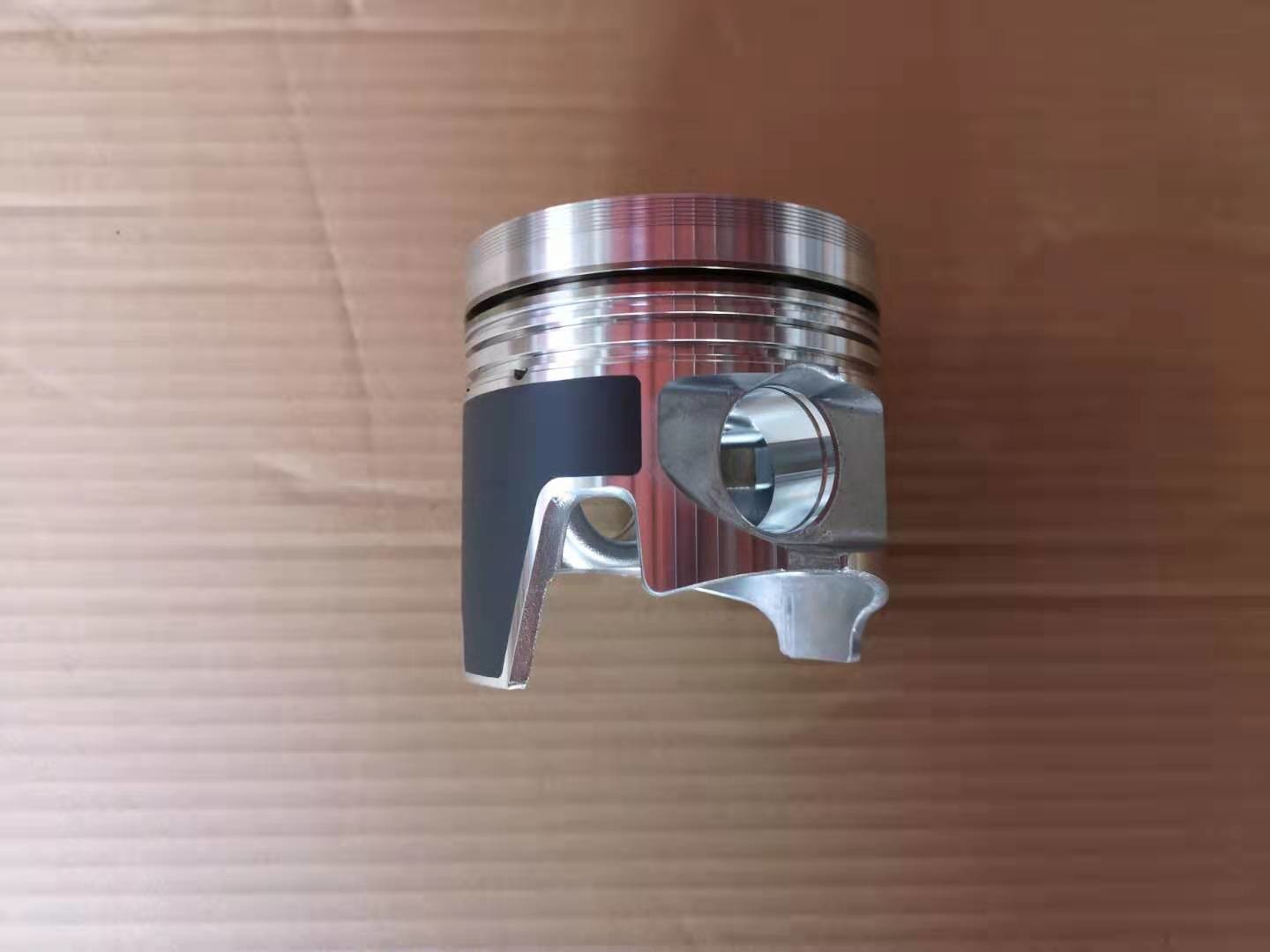 4HL1 8973316430 ISUZU Engine Parts With Piston Pin And Snap Common Rail Type Engine Without Turbocharger
