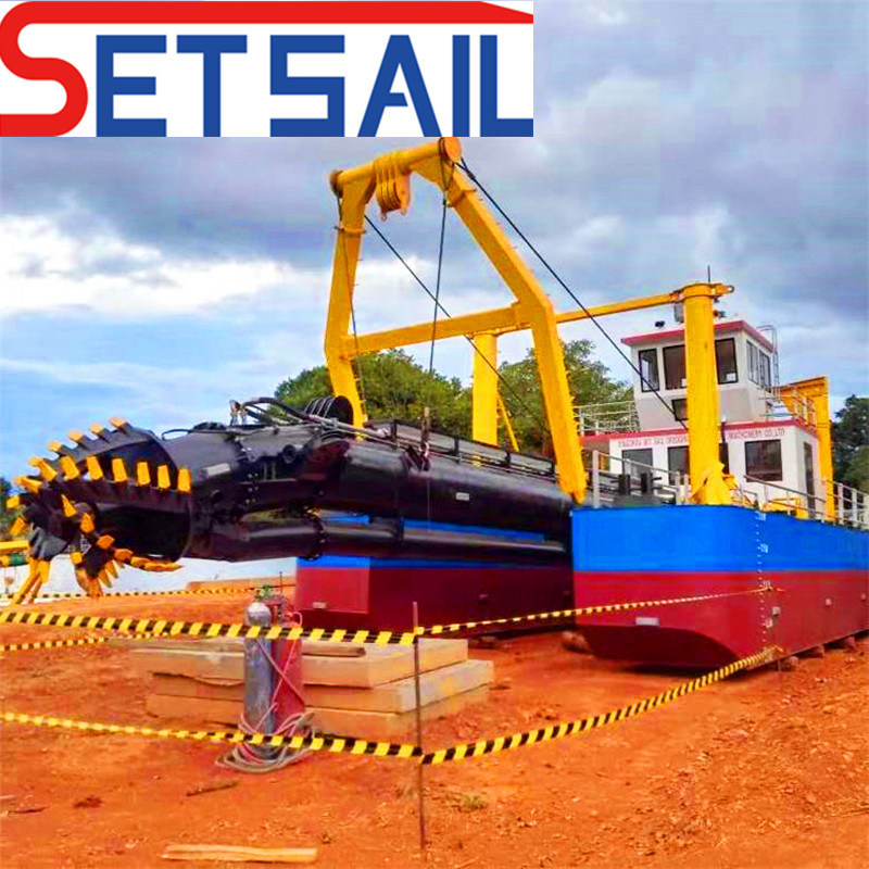 Water Flow 9000m3 26inch River Sand Dreger with Underwater Pump
