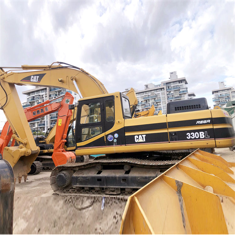 Used Caterpillar 330BL Excavator for Construction 30 Ton Made in Japan Good Condition