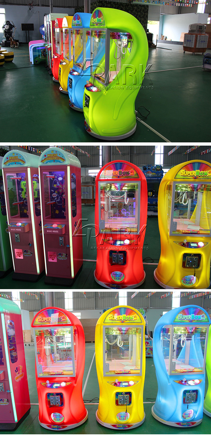 Coin Operated Claw Crane Vending Game Machine For Rental Shop / Supermarket
