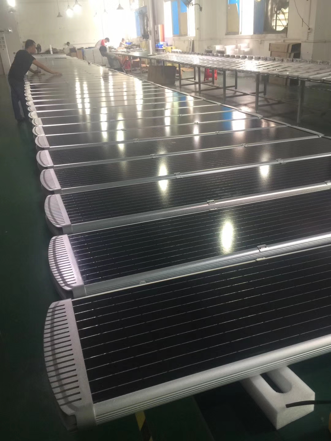 solar powered road lights