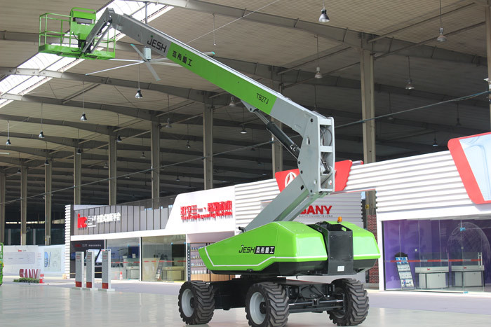 Self Propelled outreach 21m 360kg Telescopic Platform Lift for construction