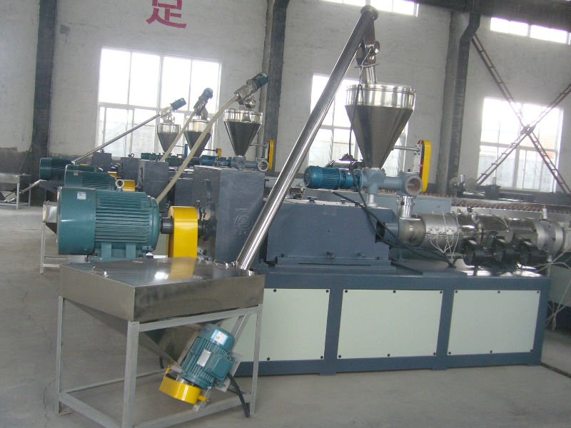 ISO9001 Certification PVC Calender Machine Plastic Five Roll Calender Machine