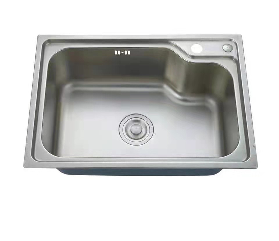 0.9mm Thick SUS 304 Stainless Steel Single Bowl Sink With Soap Dispenser