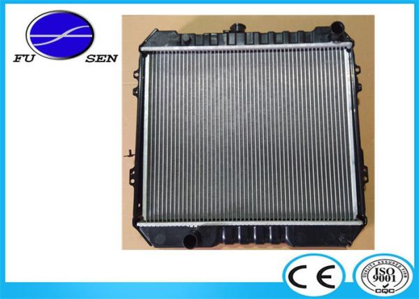 32MT Toyota Pickup Aluminum Radiator / Universal Aluminum Radiator High Heat