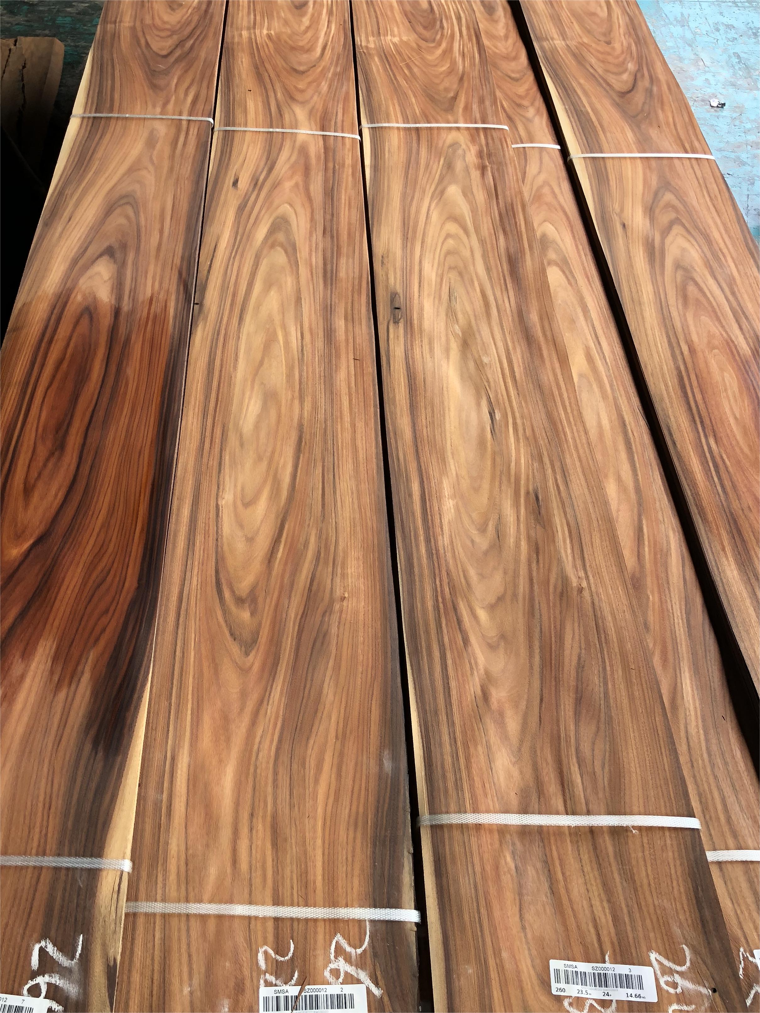 Factory Wholesale 0.45mm Santos Rosewood Veneer fine-grained Mountain grain Brazil Mahogany natural wood veneer