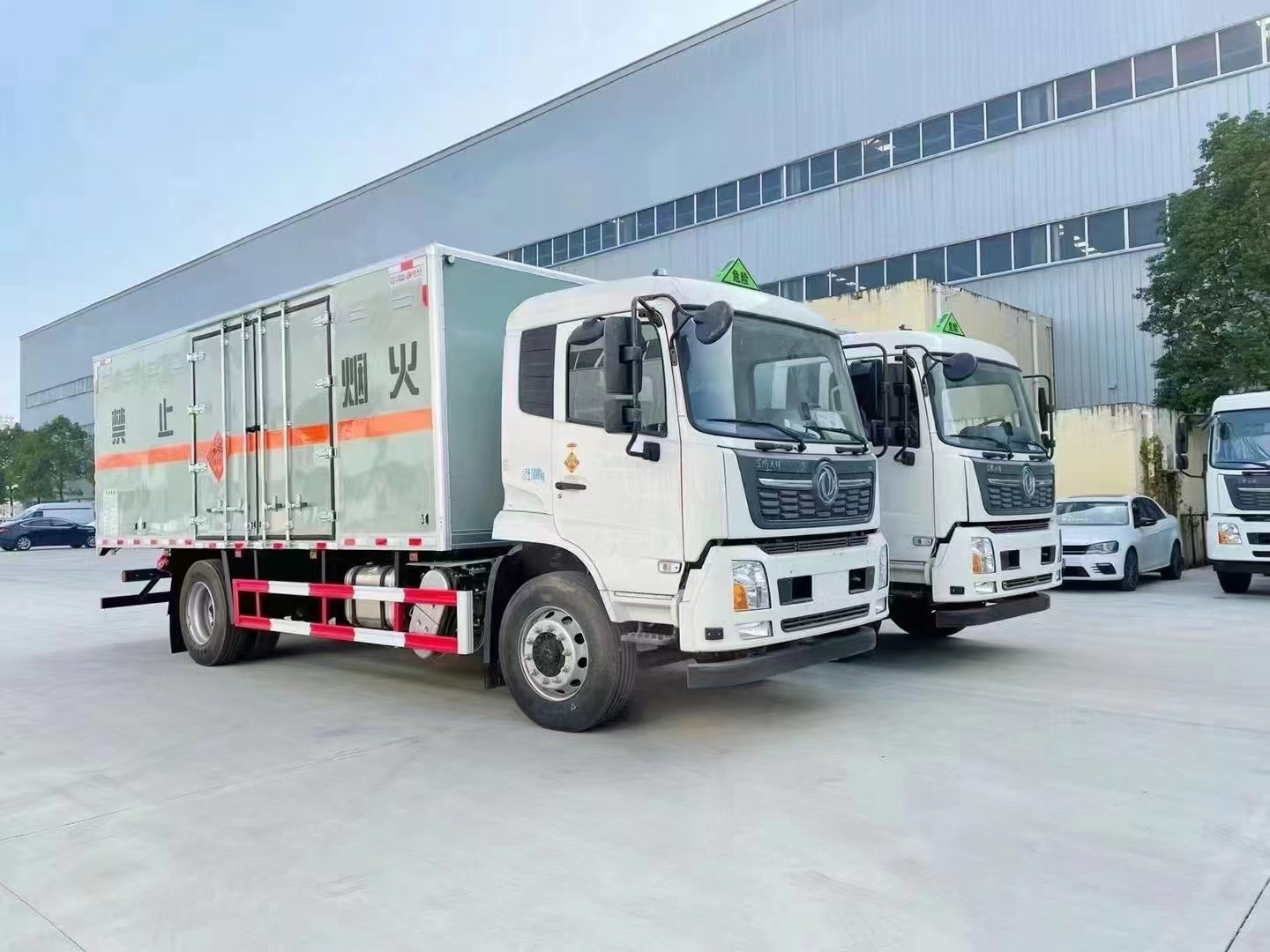 HOWO 4 * 2 Explosive Equipment Transport Vehicle Explosive Transport Vehicle Dangerous Goods Transport Vehicle