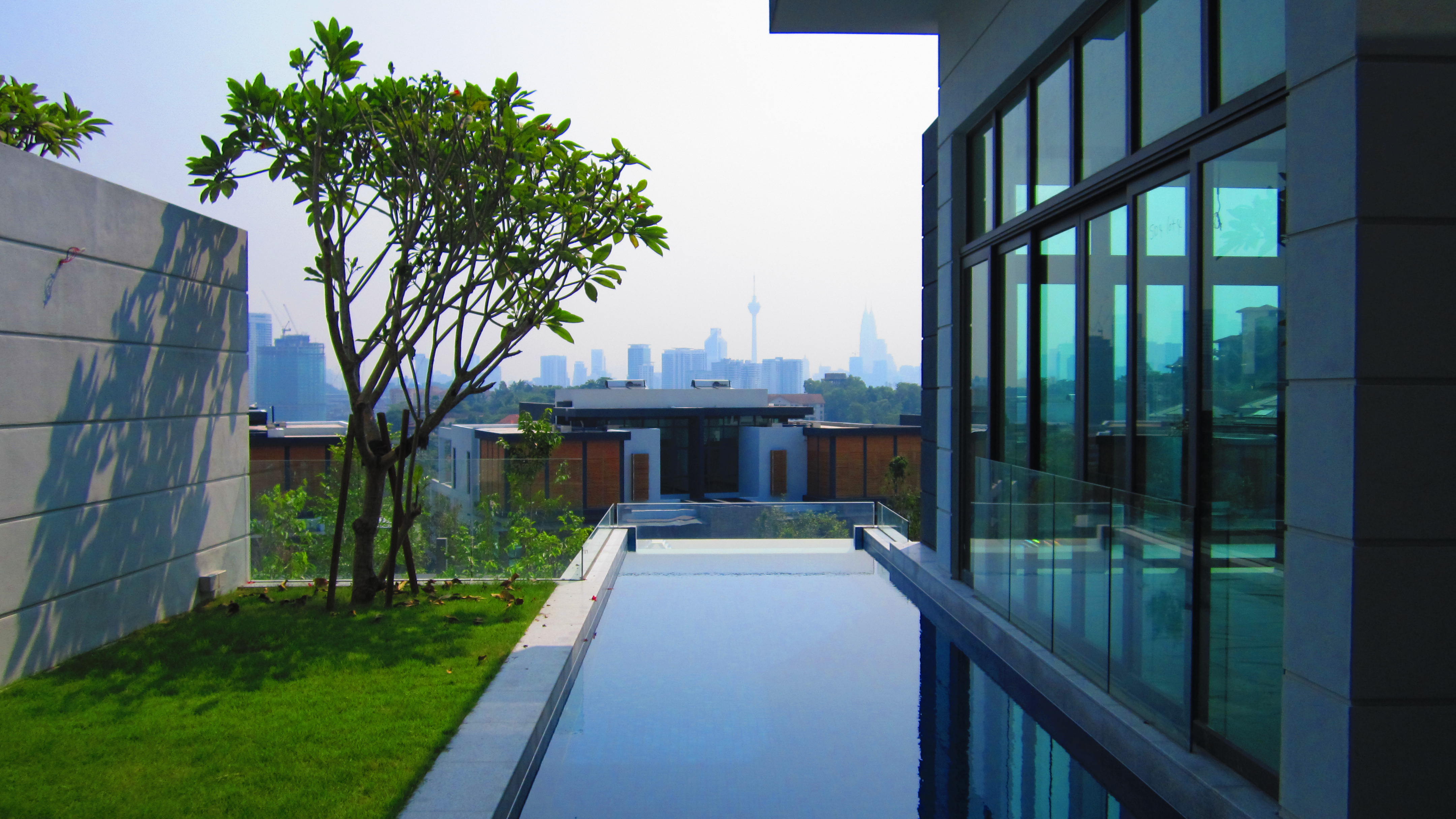 Dry Constant Temperature Polymerization Acrylic Swimming Pool for Private Villa House