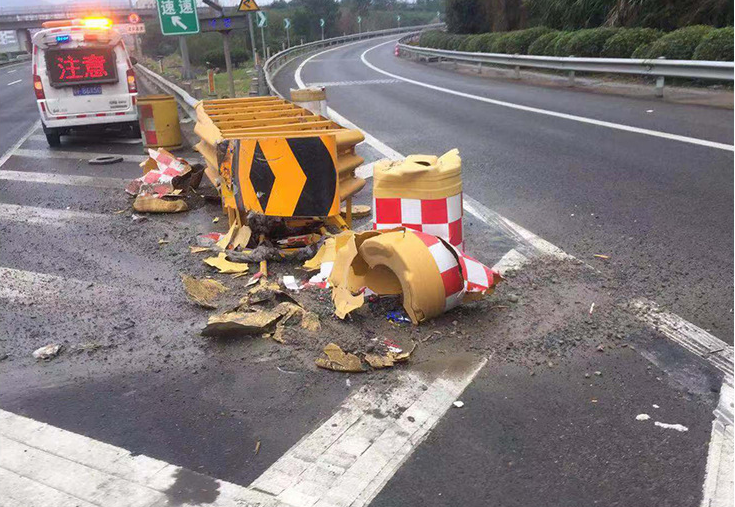 Highway Guardrail And Accessories Anti Corrosion Roadway Safety