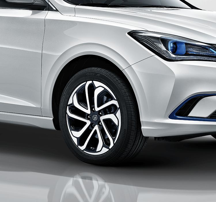 2023 Changan EADO EV460 Sedan Electric Car Fixed Gear Ratio Gearbox and 400km Endurance for Max Speed of 145km/h