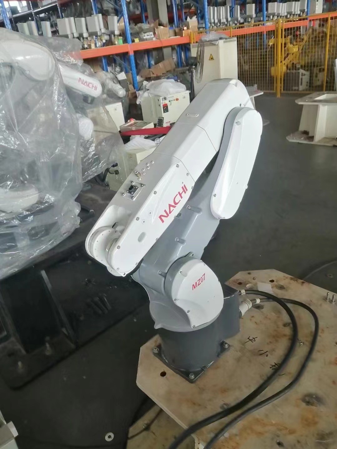 MZ07L Used Nazhi Robot Arm With Cabinet Teach Pendant