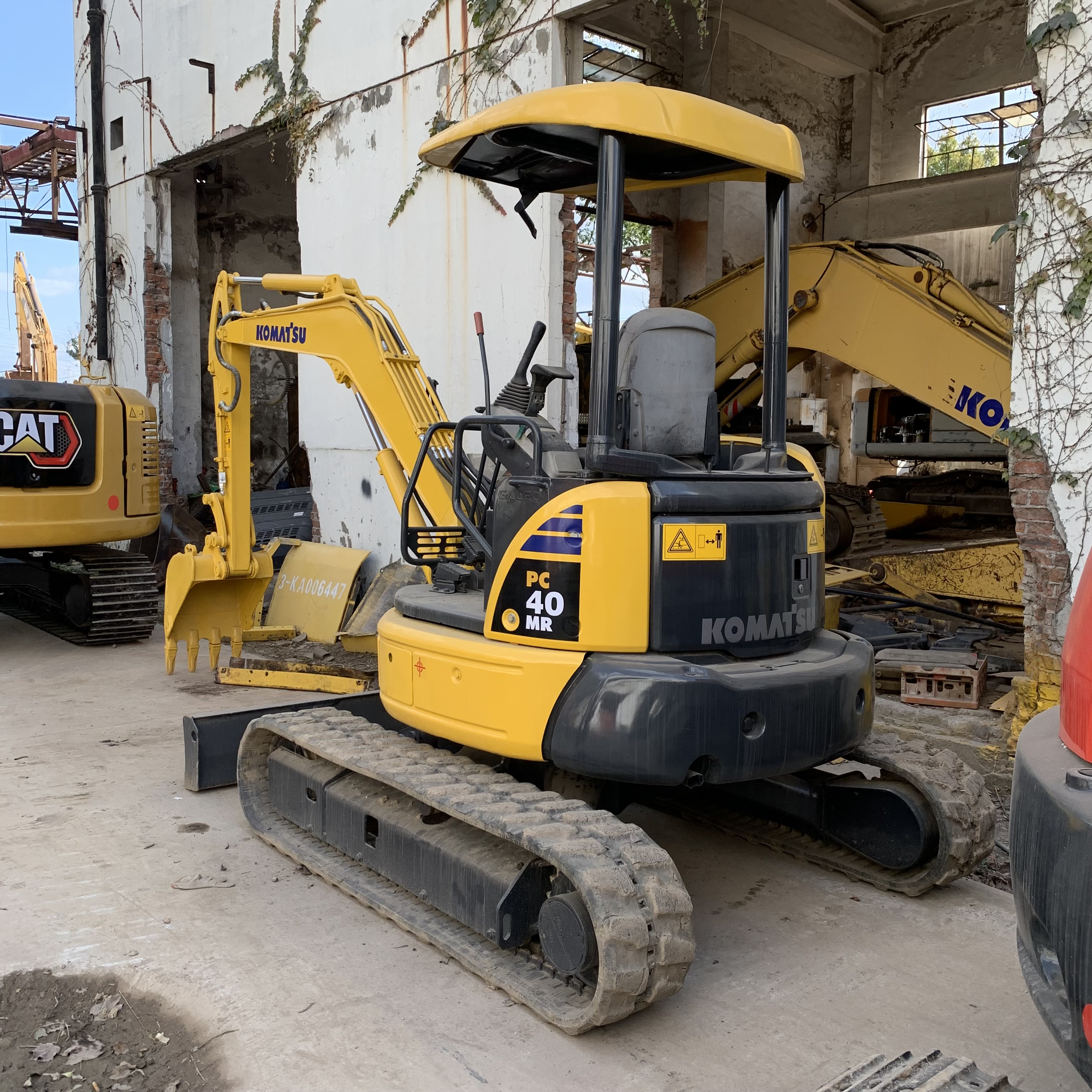 26.1KW 0.14m3 Used Komatsu PC40 Mini Excavator In Japan