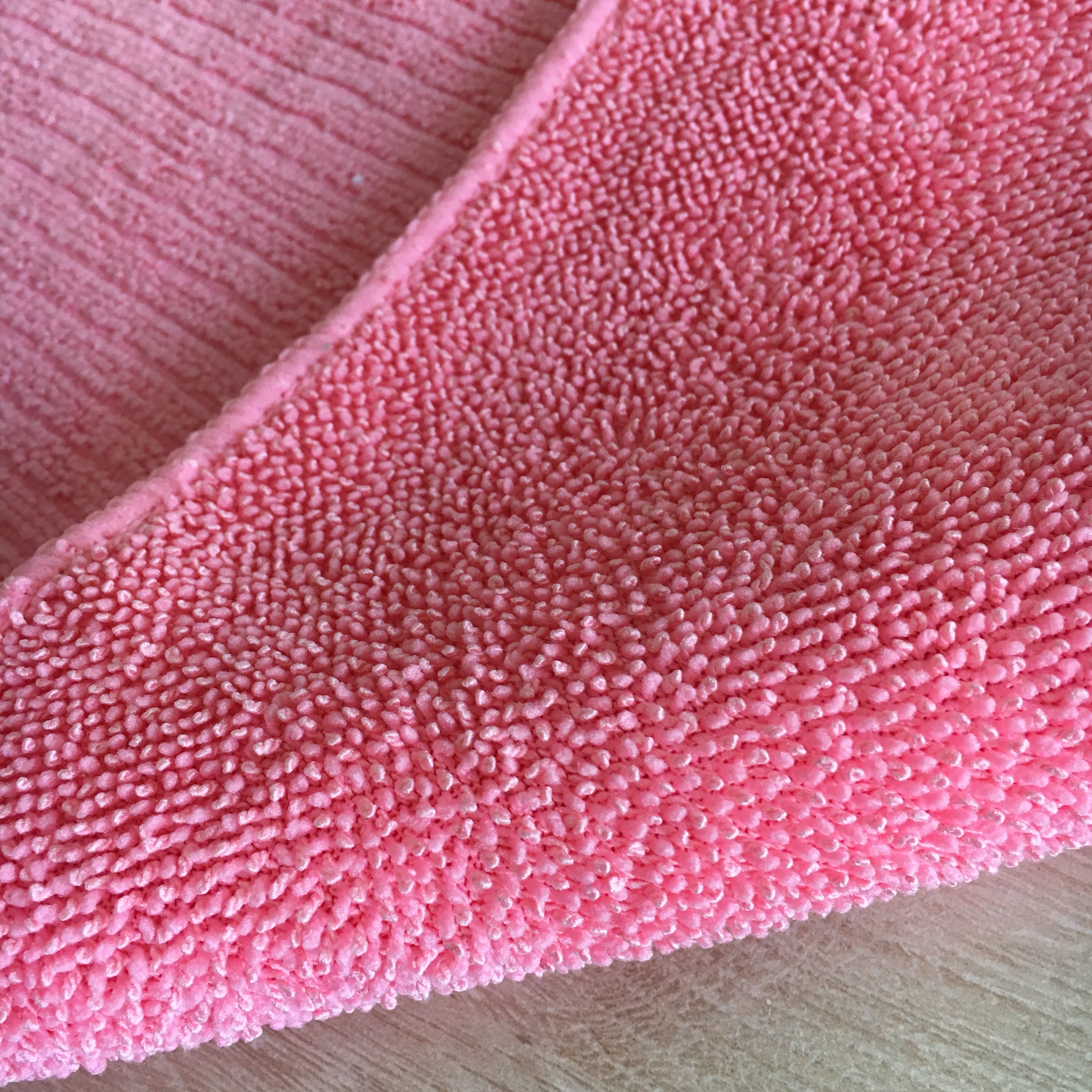 Pink double side 100%polyester absorbing water towels in Kitchen made in China