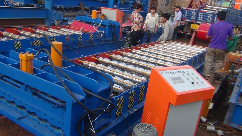 Steel Plate Glazed Roof Tile Roll Forming Machine 1000mm Feeding Width