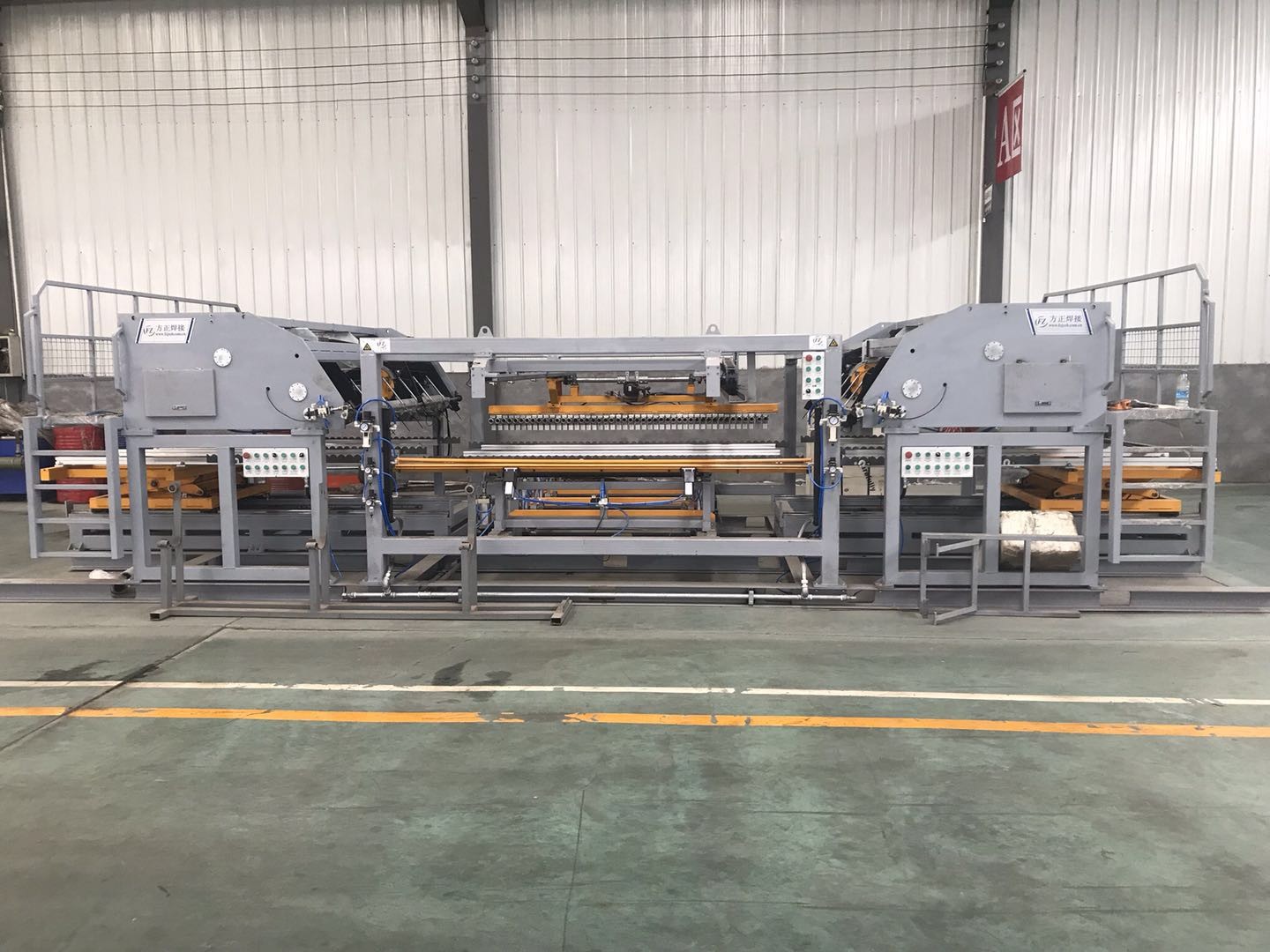 6000mm Mesh Panel Welding Machine Construction 50x50mm wire mesh