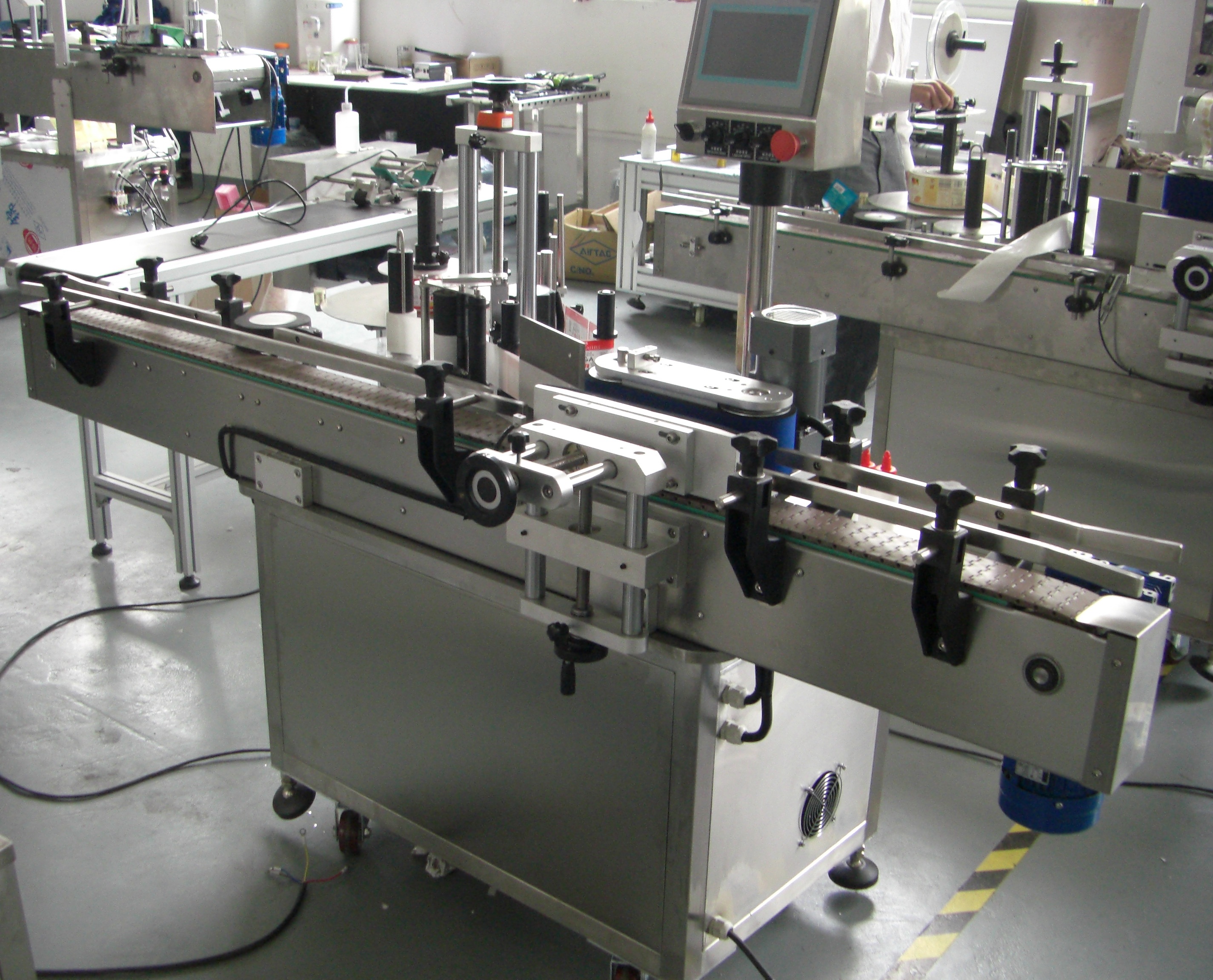 380v YM510 Sauce / Medicine Bottle Labeling Machine Full Automatic