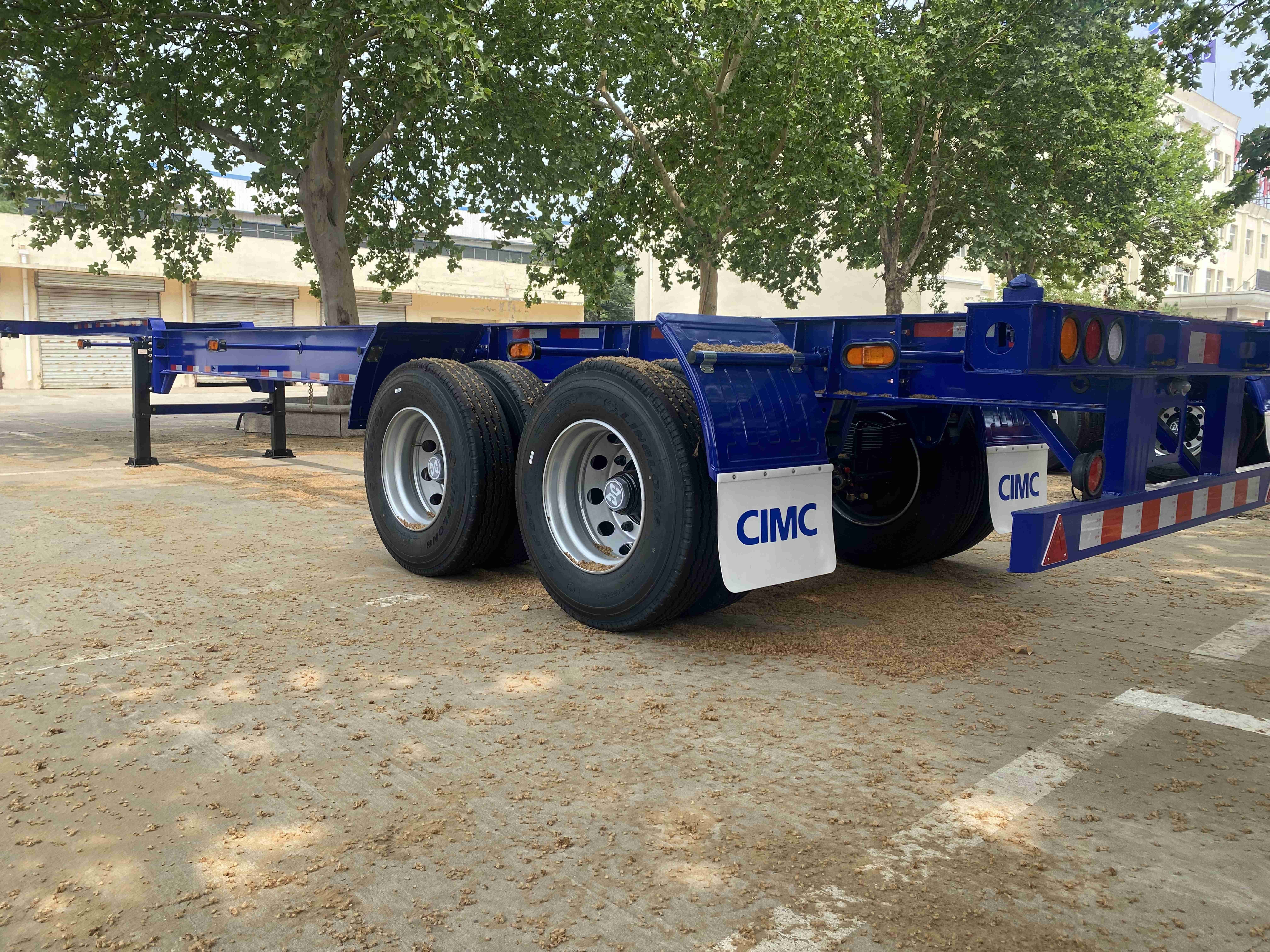CIMC 3 Axle 40ft 20ft Skeleton Semi Trailer Container Chassis for Container Carrier Parts