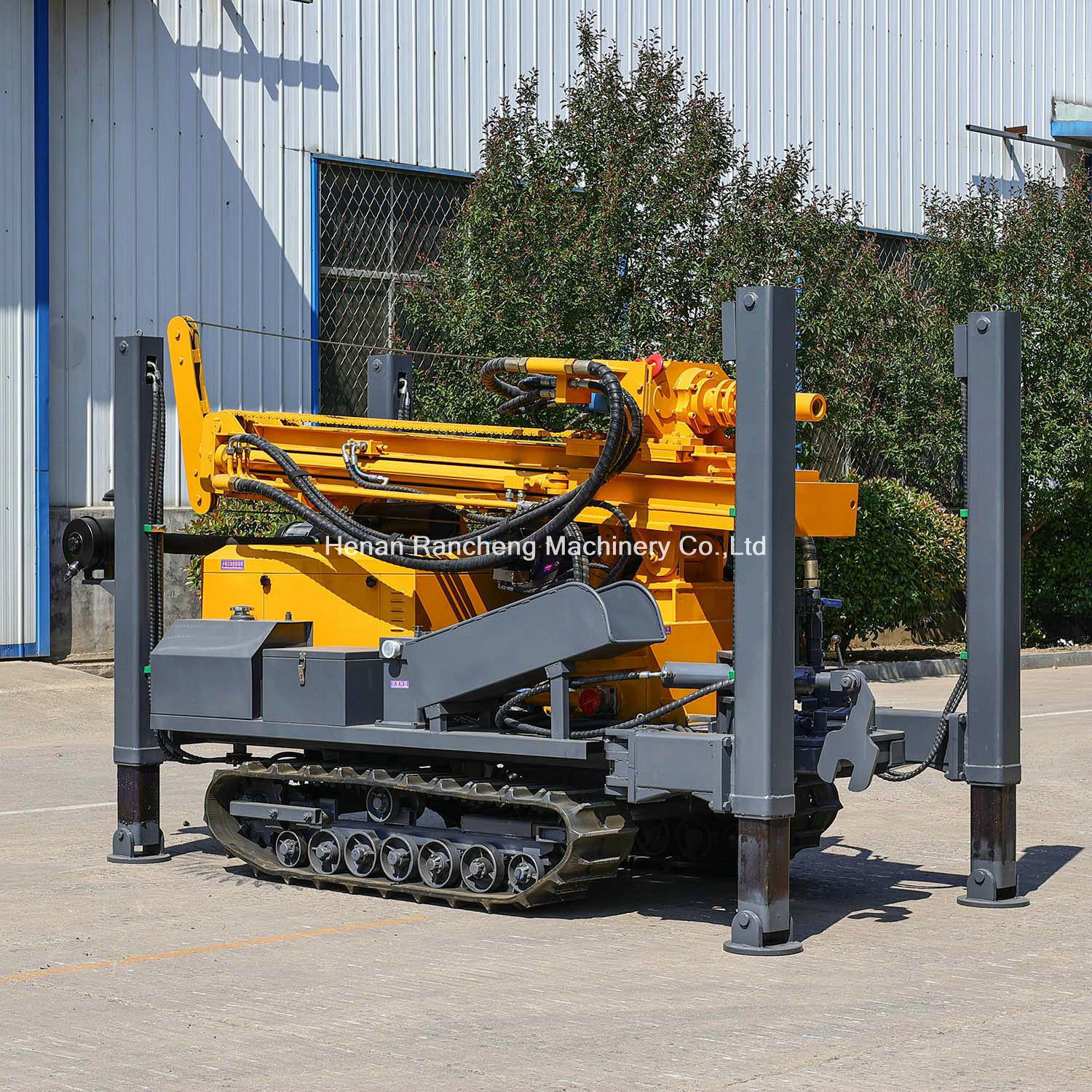 Small Folded Hydraulic Crawler 180m 200m Water Well Drilling Rigs