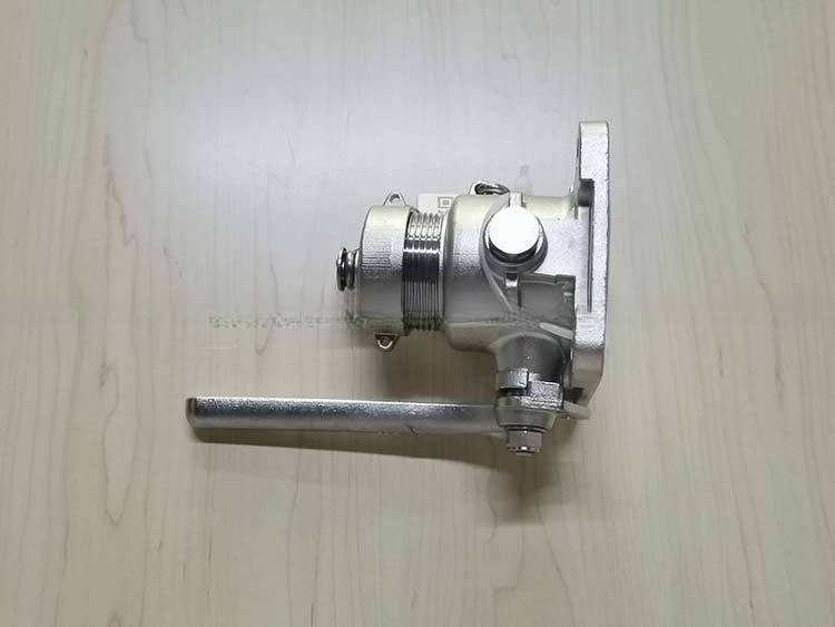 ISO Tank Container Spare Parts and Accessories 1.5'' BSP Air Inlet Ball Valve with Temperature Gauge