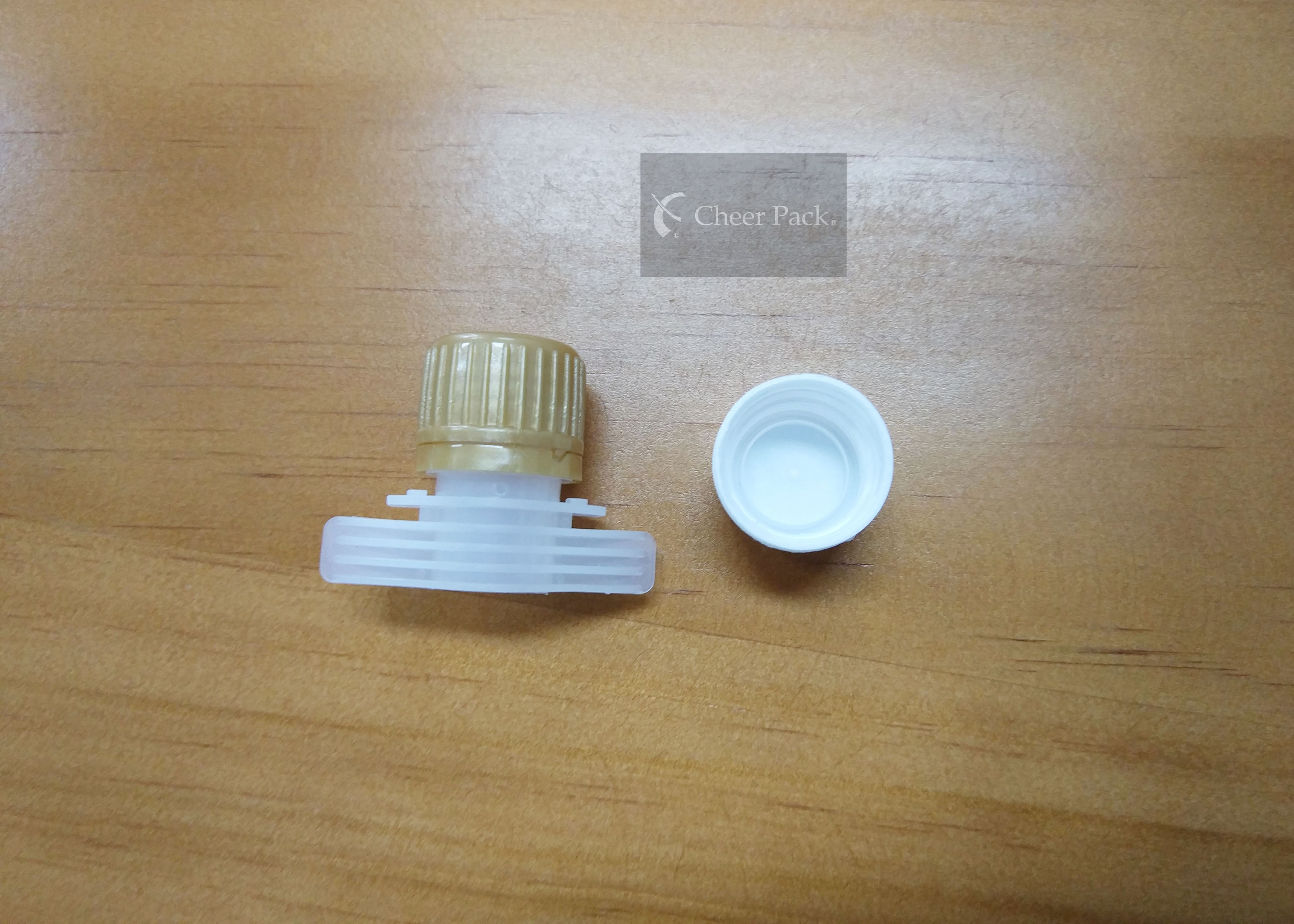 16mm Inner Diameter Plastic Spout Caps For Stand Up Juice Doypack