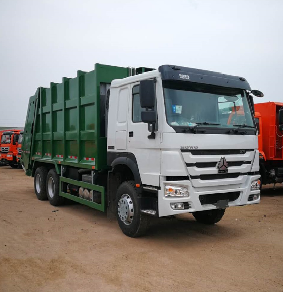 SINOTRUK HOWO/A7 6x4 Heavy Duty Compressed Garbage Collection Truck Right Hand Drive
