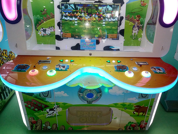 1 - 2 Player 32" HD LCD Screen Cow Game Machine For Entertainment Park