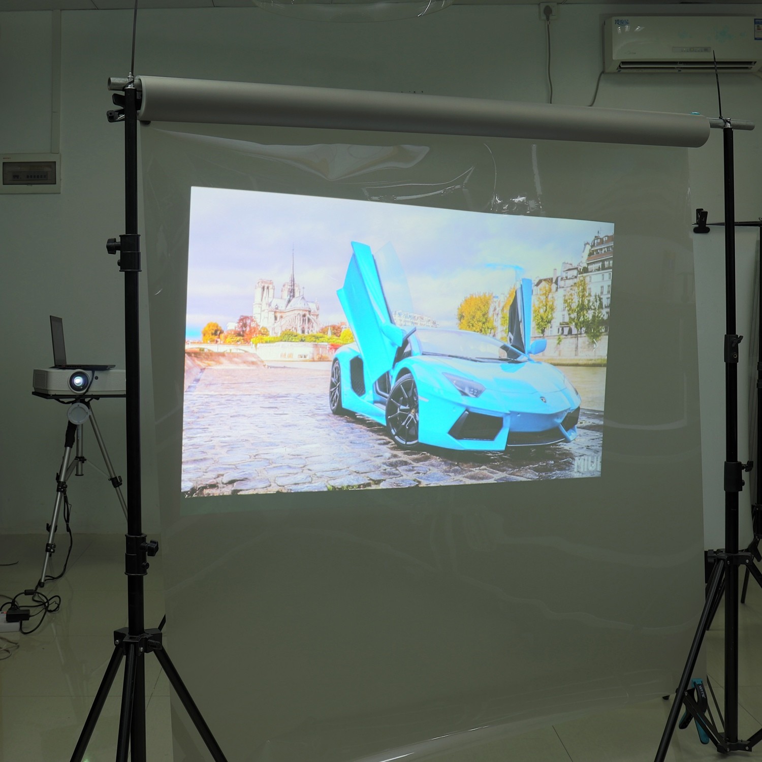 High Contrast 3D Holographic Display Gray Rear Projection Film For Window Advertising