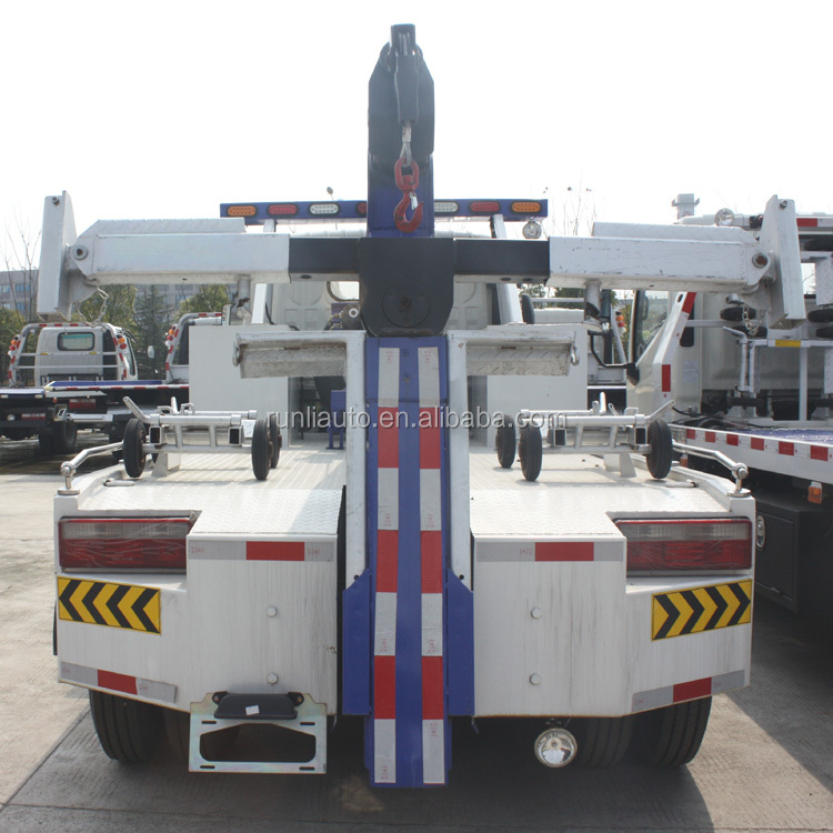 Remote Control Platform Road Wrecker Recovery Truck With Crane 99km/h