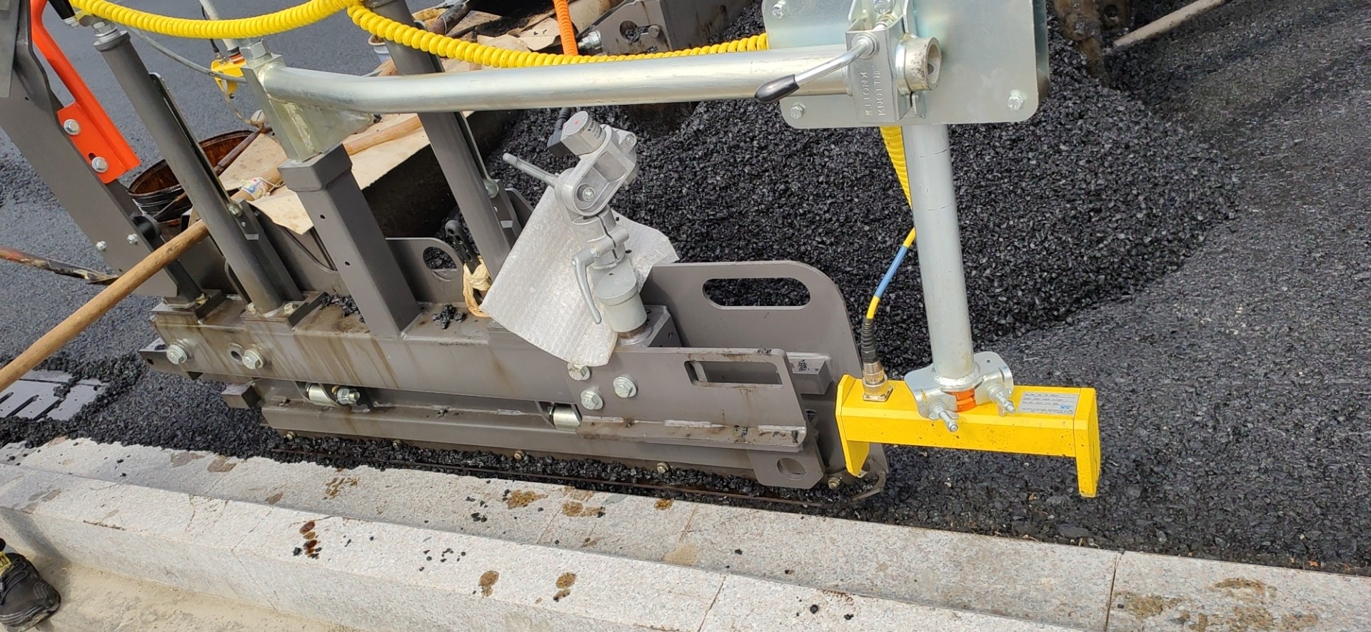 Precise Paving Ultrasonic Leveling Instrument Paver Machine Parts