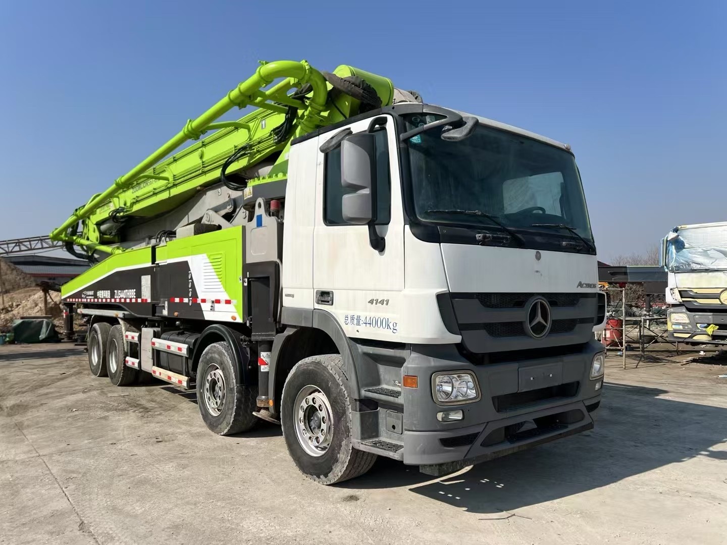 Used 56 meters of concrete pump truck 56 meters remanufacturing pump truck procedures are complete