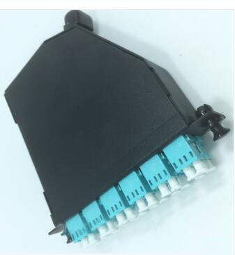 96Port ISO SGS Black Sliding tray design MTP / MPO cassette available for the installation of FC / SC adapters