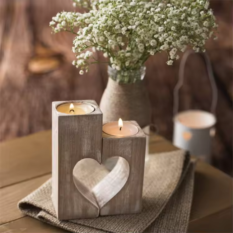 Customized heart-shaped wooden candlestick Anniversary candlestick Valentine's Day wedding decorations