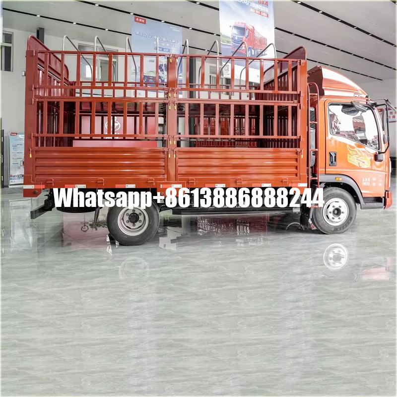 Sinotruk Single Row Animal Transporter High Fence Car Stake Truck