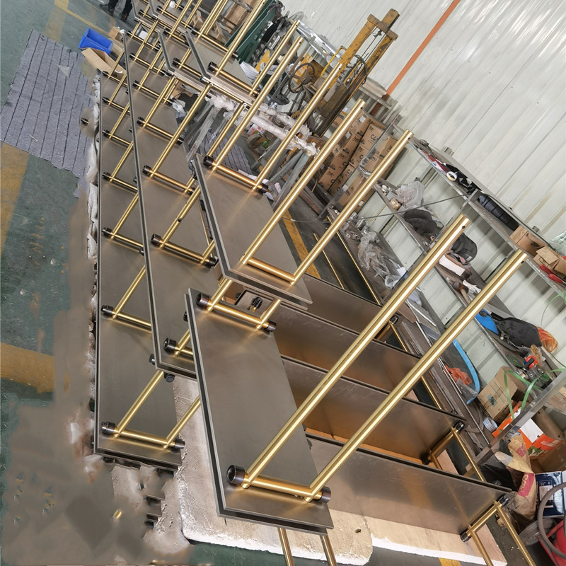 Custom Stainless Steel 304 Cloth Display Stands Women Clothes Display Racks Metal Retail Boutique Gold Clothing Rack
