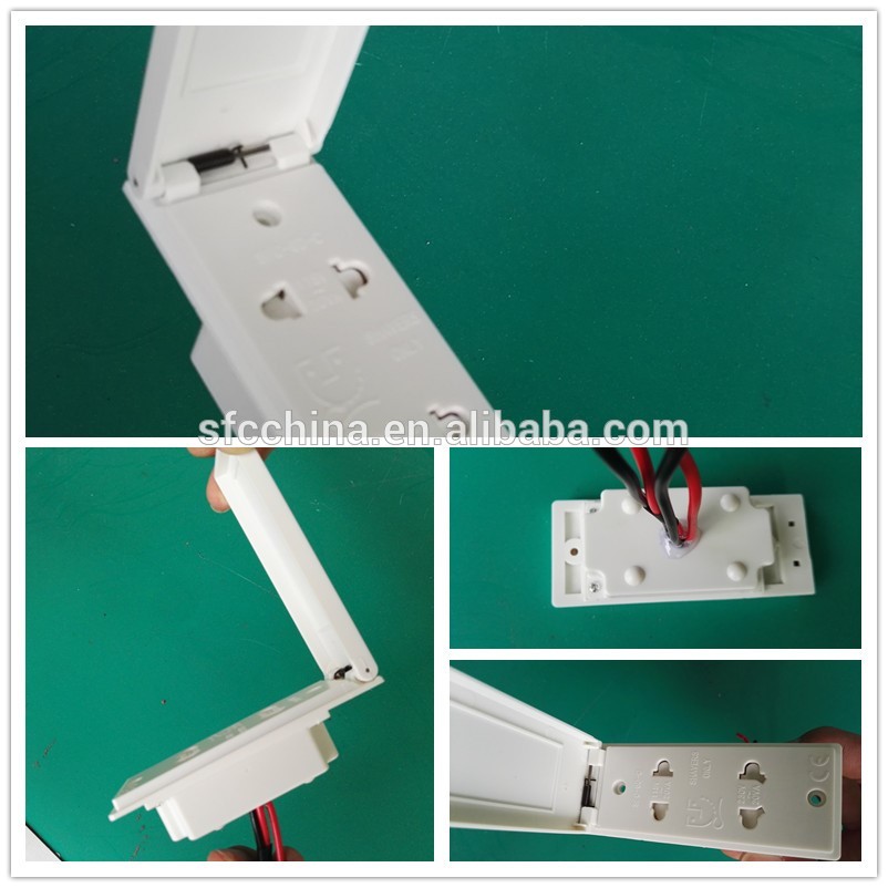 Double shaver socket for mirror