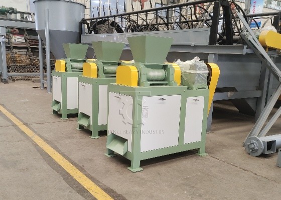 Dry Powder Fertilizer Granulator Double Roller Press Granulation Equipment NPK Fertilizer Making Machine