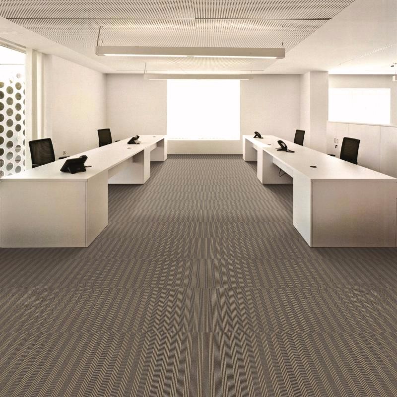 Indoor Polypropylene Twist Pile Carpet Solid Double Striped Lines