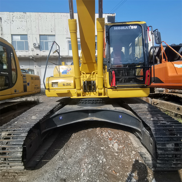 Original Hydraulic Cylinder 24 Ton Komatsu PC240-8 Excavator for Earth-Moving in Japan