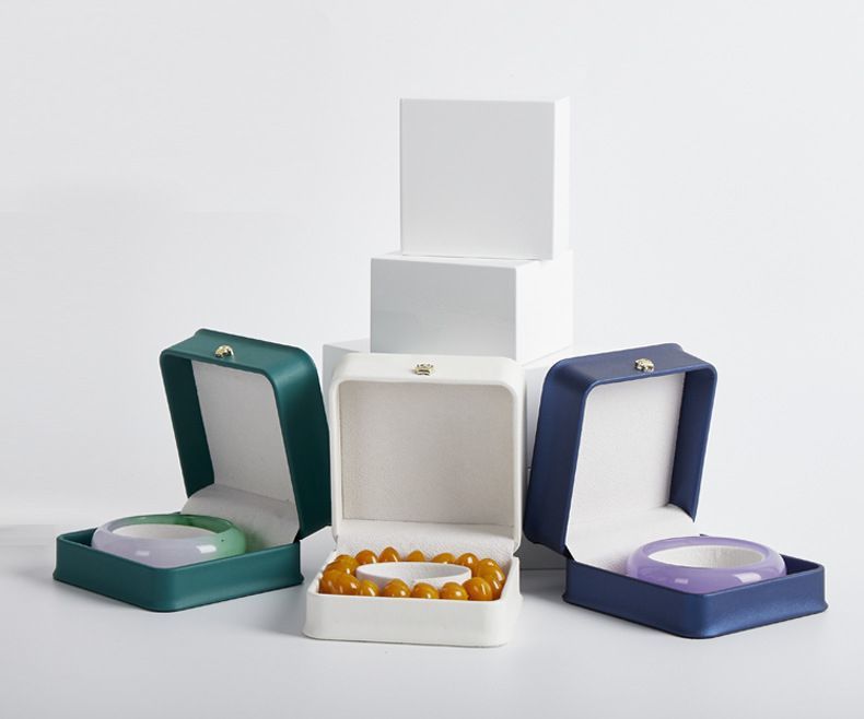 China Manufacturer Wholesale Custom Logo Printing Luxury PU Jewelry Box Portable Travel Earring Jewelry Storage Bag Double Storage Box